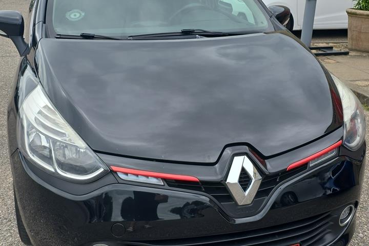 Sort Renault Ny Clio fra 2013