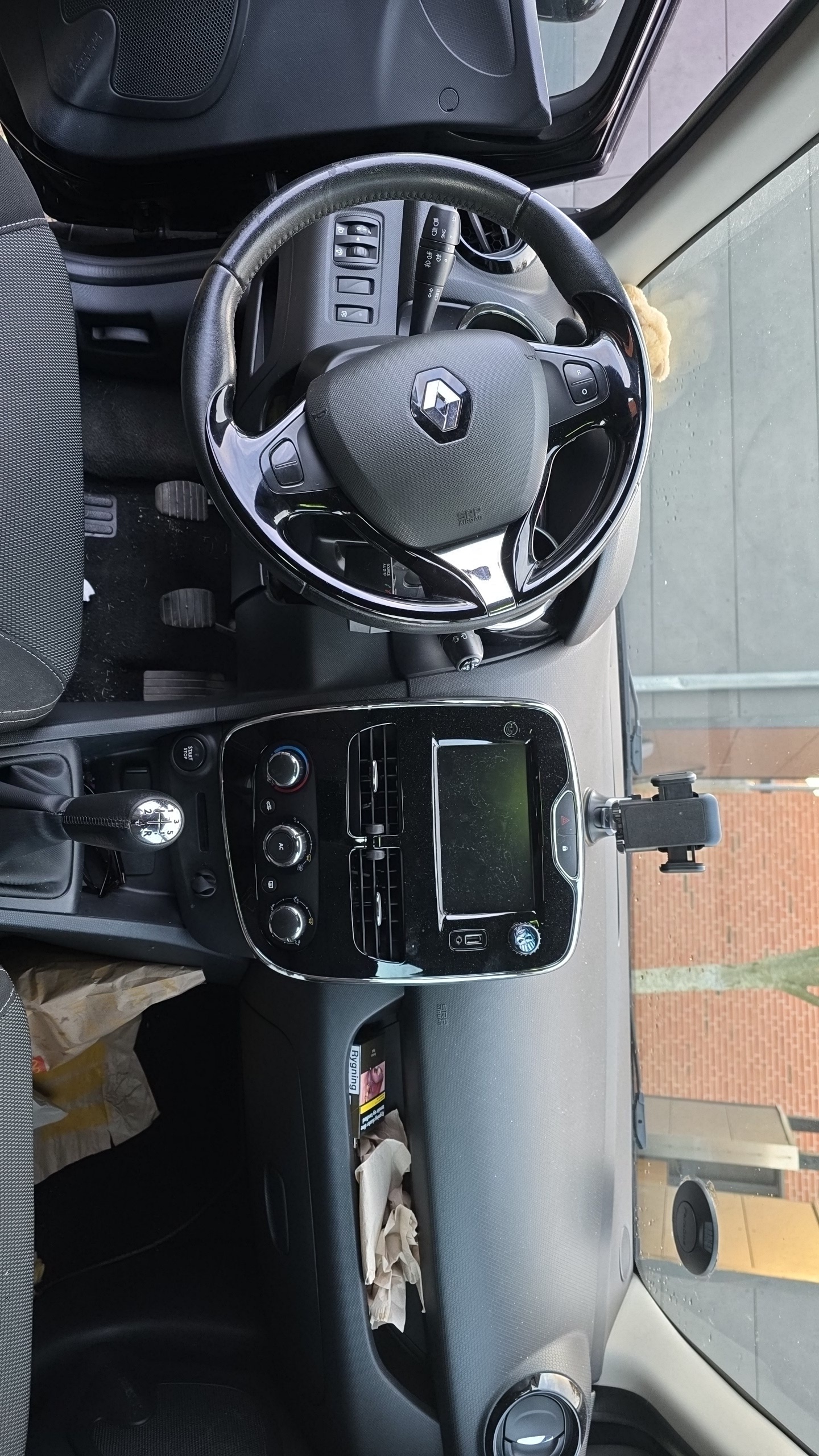 Sort Renault Ny Clio fra 2013