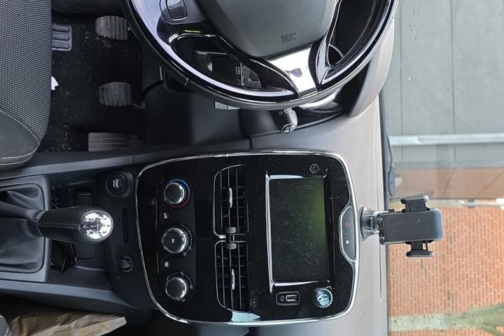 Sort Renault Ny Clio fra 2013