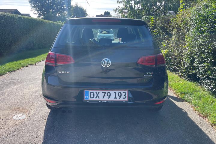 Sort VW Golf fra 2015