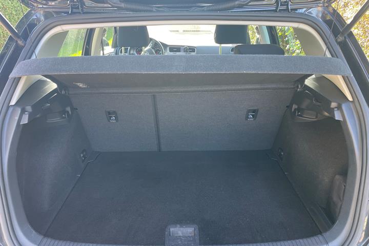 Sort VW Golf fra 2015