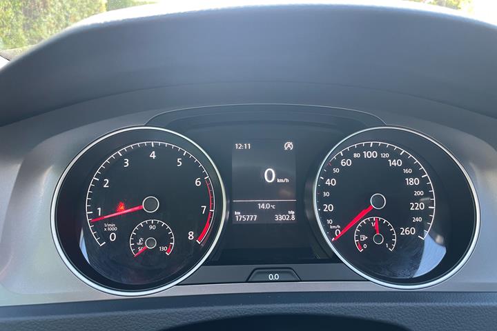 Sort VW Golf fra 2015