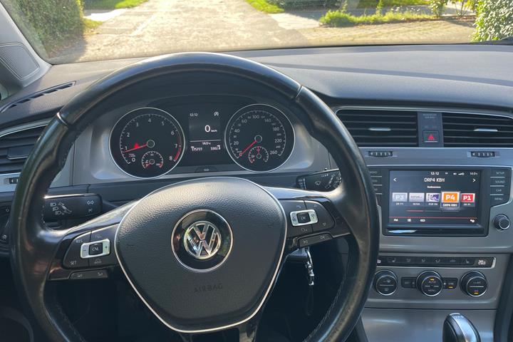 Sort VW Golf fra 2015