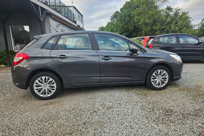 Grå Citroën C4 fra 2015