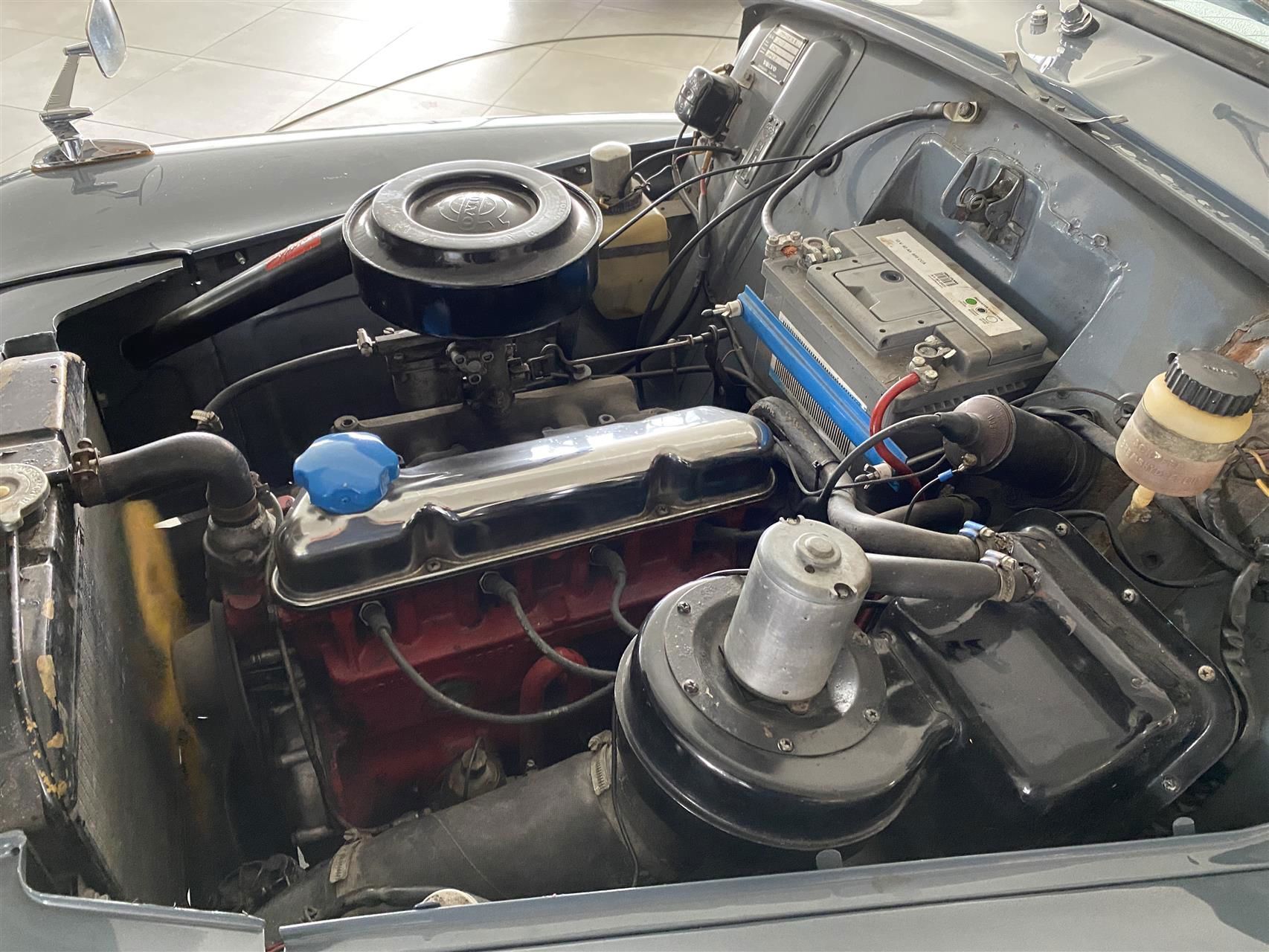 Grå Volvo PV544 fra 1962 set udefra