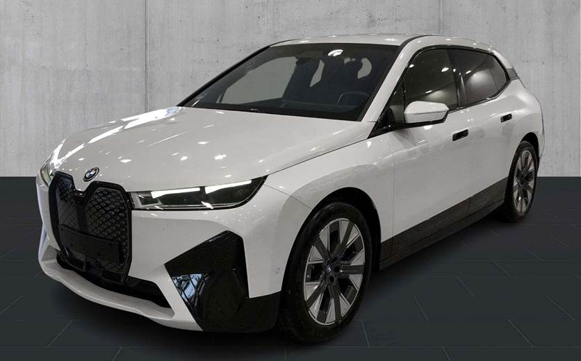 BMW iX