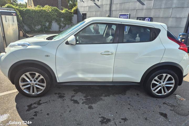 Hvid Nissan Juke fra 2013