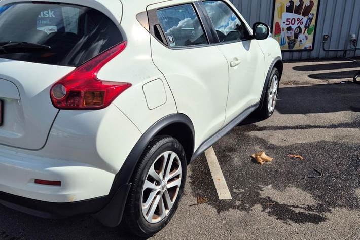 Hvid Nissan Juke fra 2013