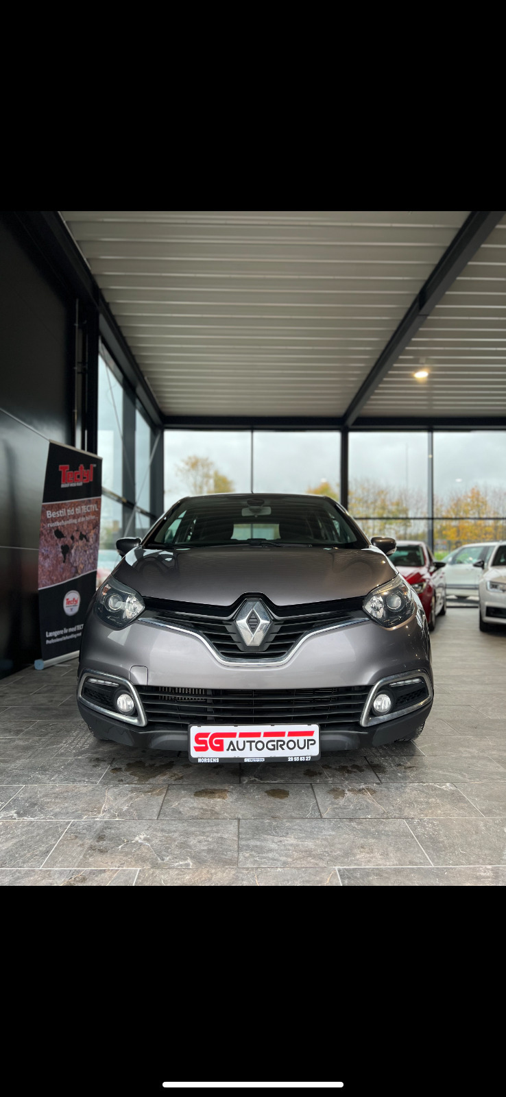 Grå Renault Captur fra 2013