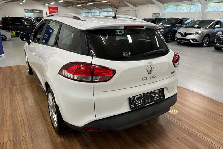 Hvid Renault Clio IV fra 2017