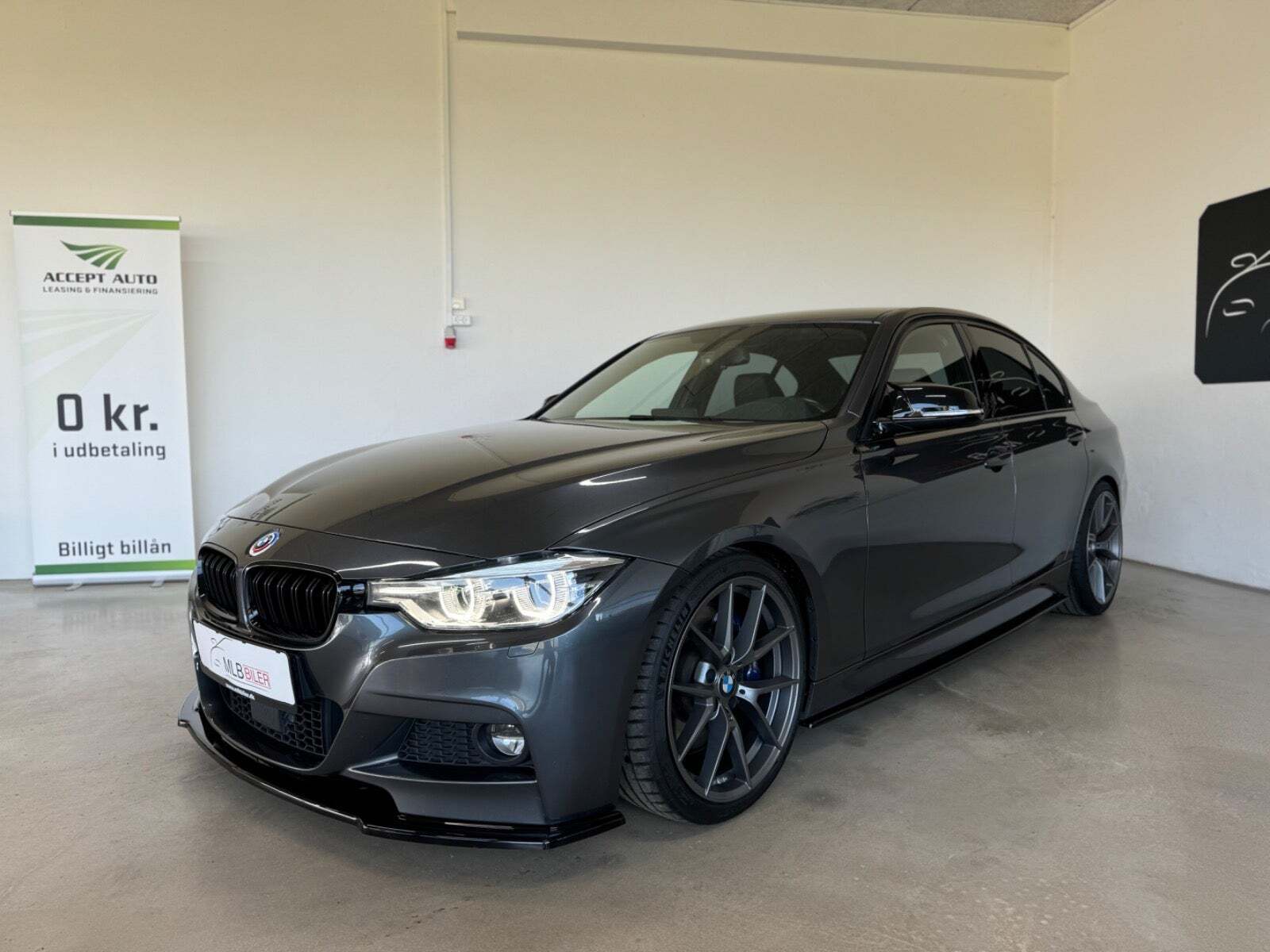 Grå BMW 340i fra 2019