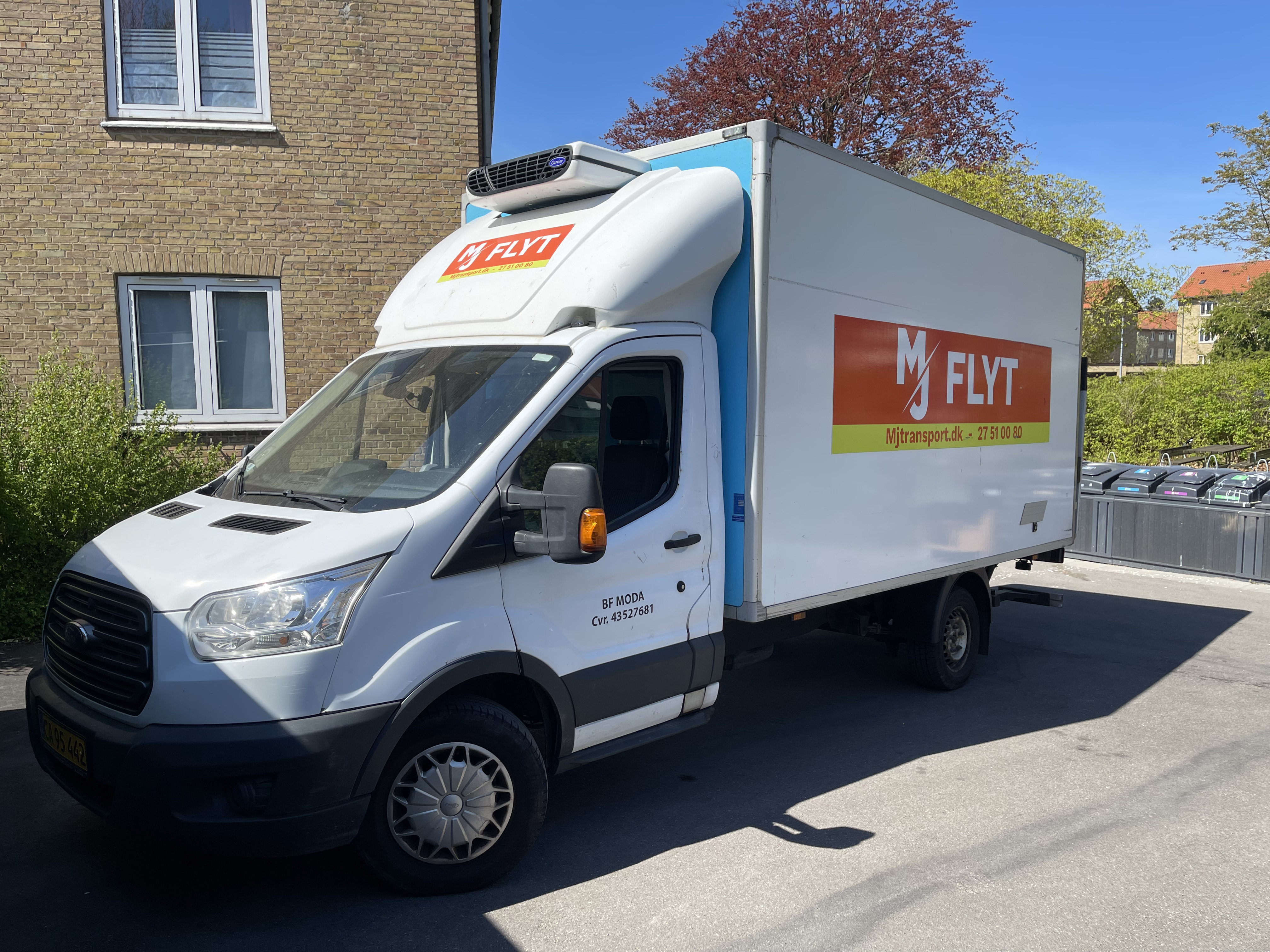 Ford Transit 2,2  Alukasse FORD, TRANSIT, 2.0TDCi (160 HK) Chassis FWD Box-kølebil, liftbil , hvid/hvid