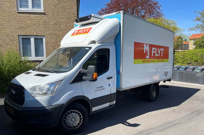 Hvid Ford Transit fra 2014