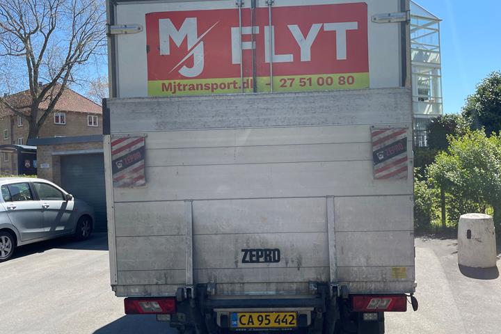 Hvid Ford Transit fra 2014