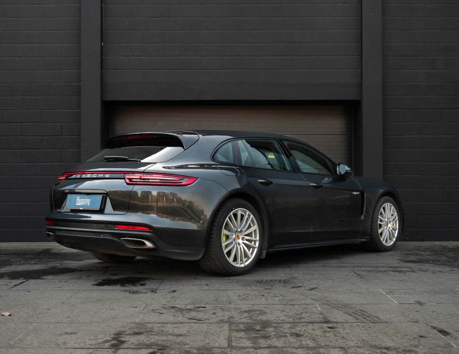 Porsche Panamera 4