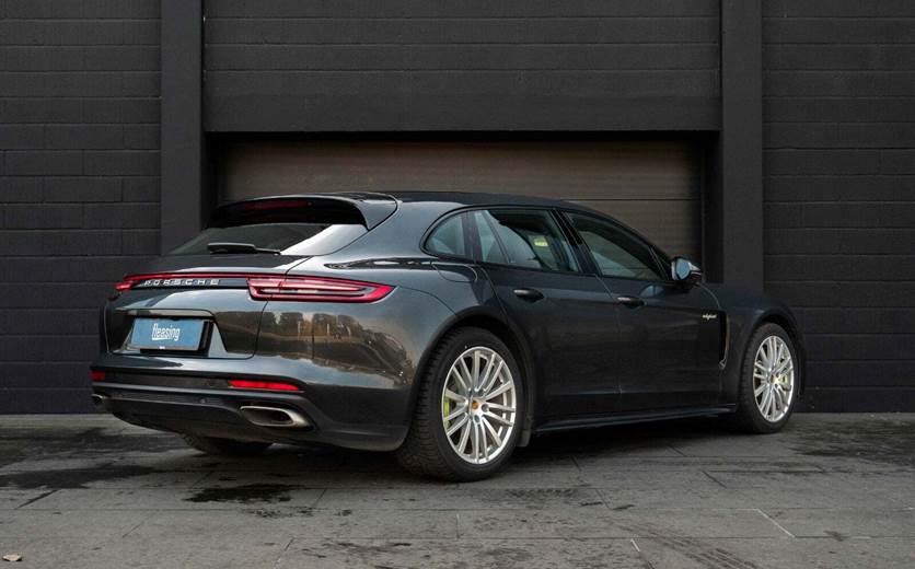 Porsche Panamera 4