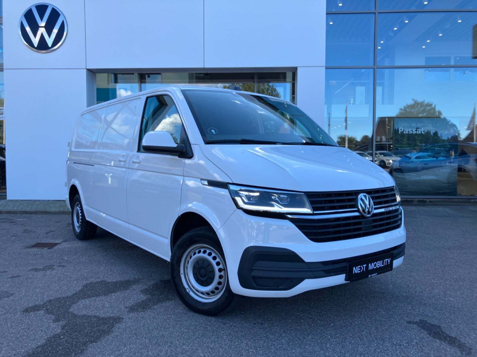 VW Transporter 2,0 TDi 150 Kassevogn DSG lang