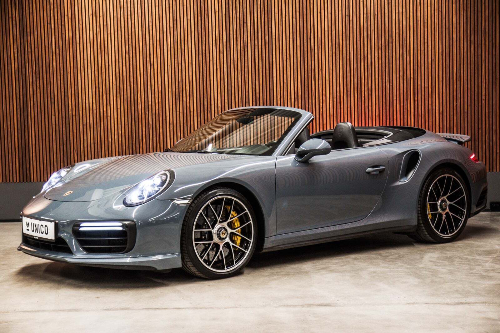 Porsche 911 Turbo S 3,8 Cabriolet PDK