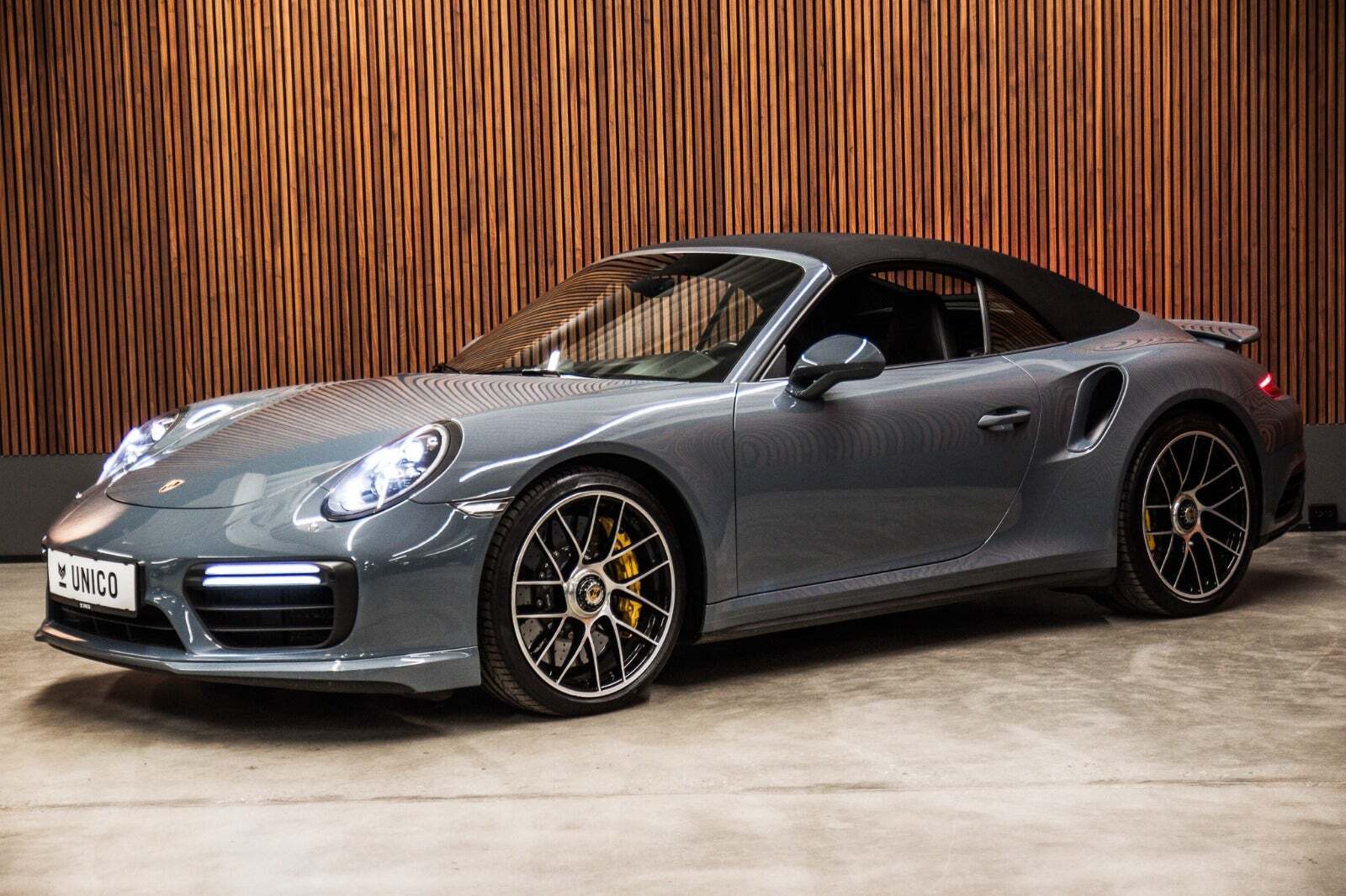 Porsche 911 Turbo S 3,8 Cabriolet PDK