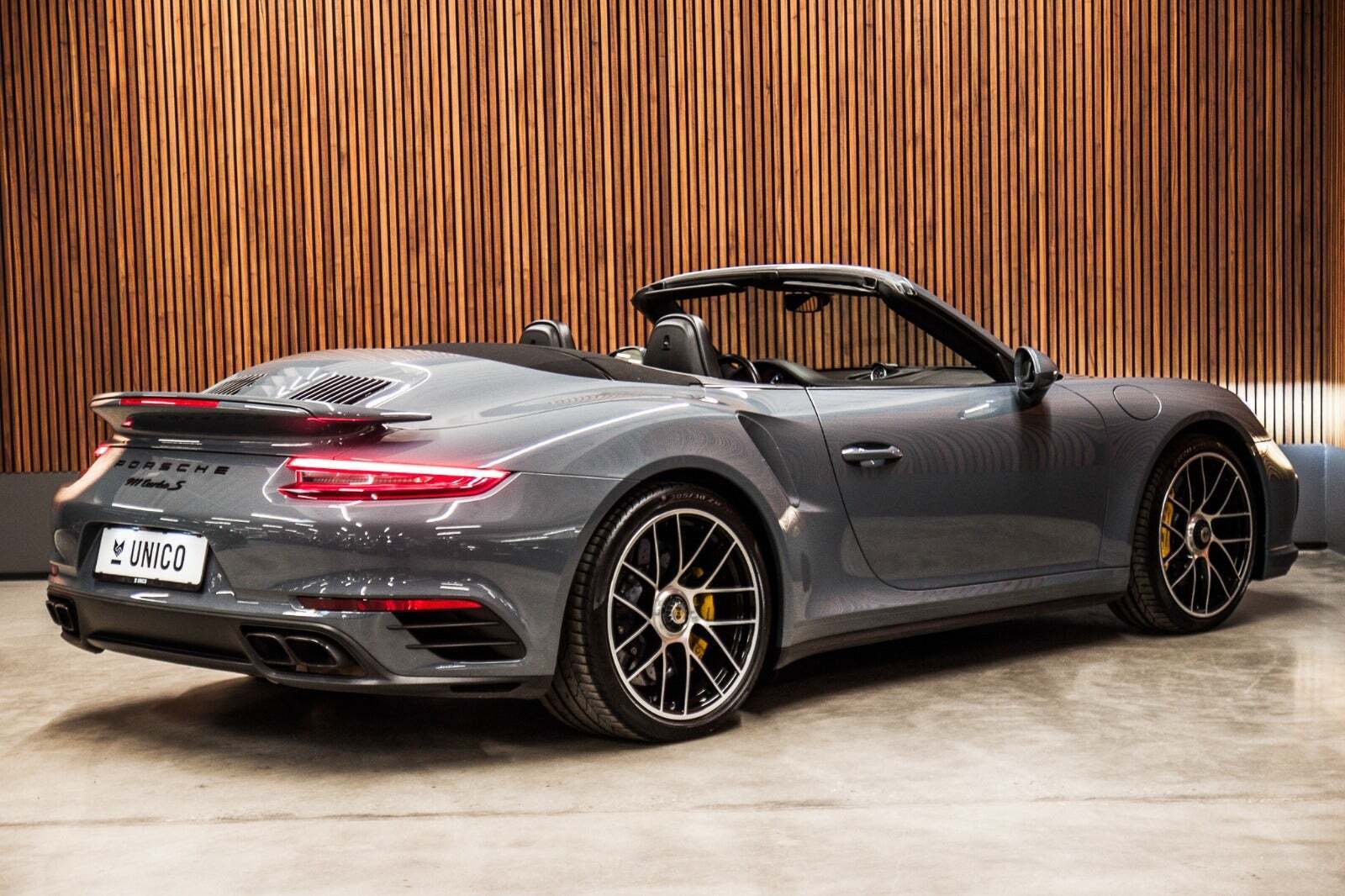 Porsche 911 Turbo S 3,8 Cabriolet PDK