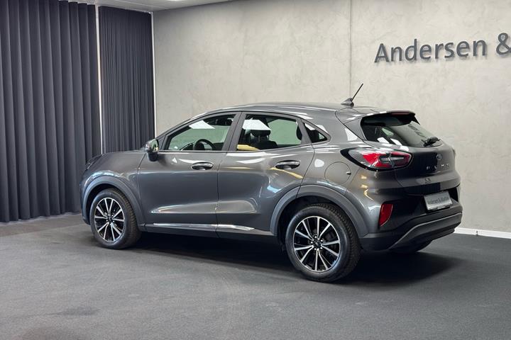 Grå Ford Puma fra 2021