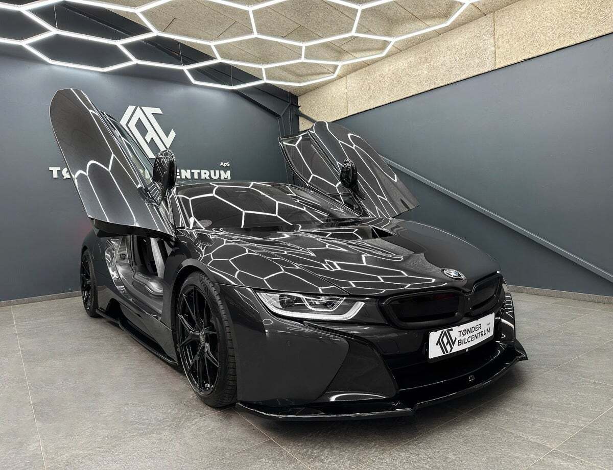 BMW i8