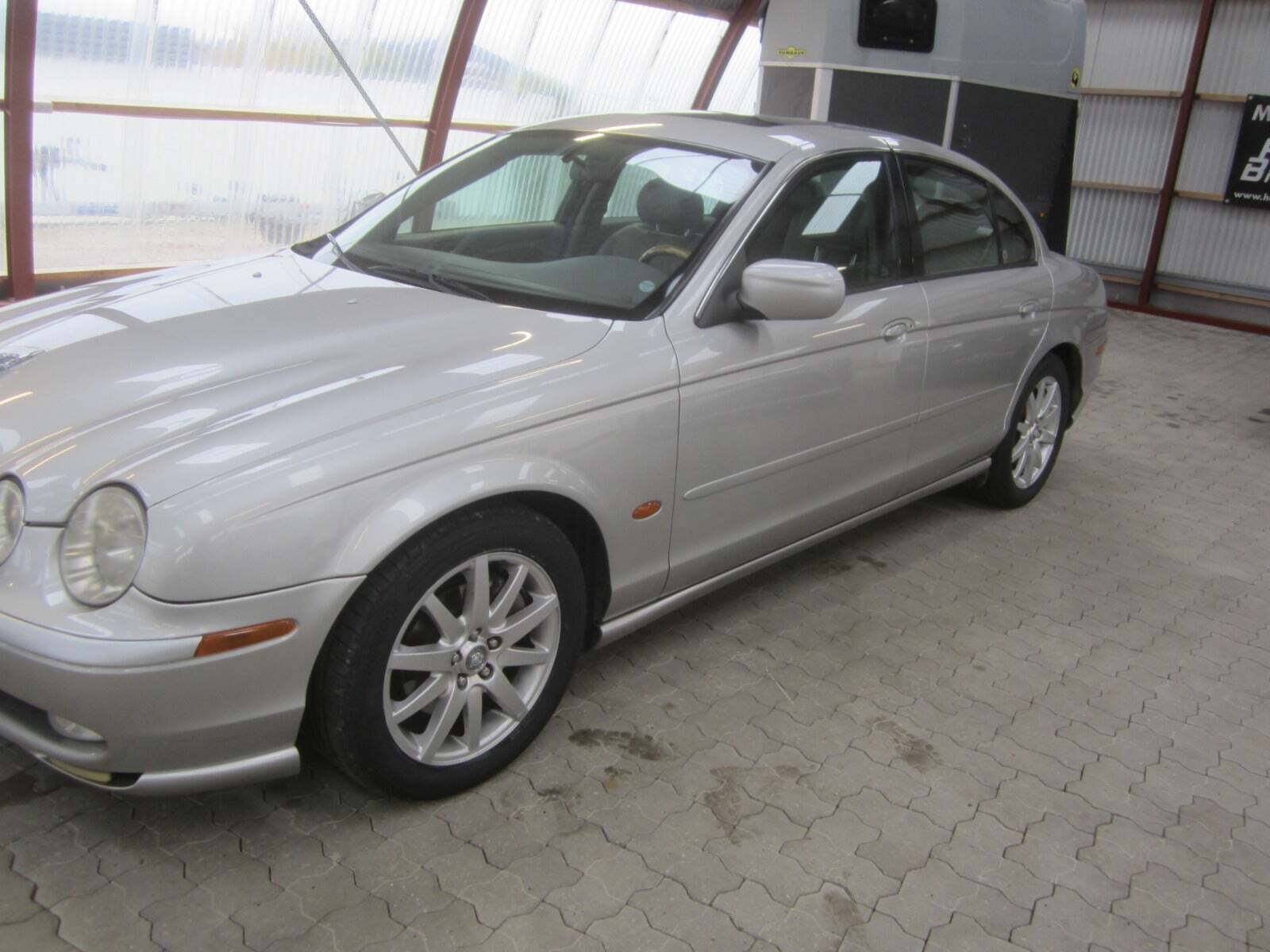 undefined Jaguar S-Type fra 1999