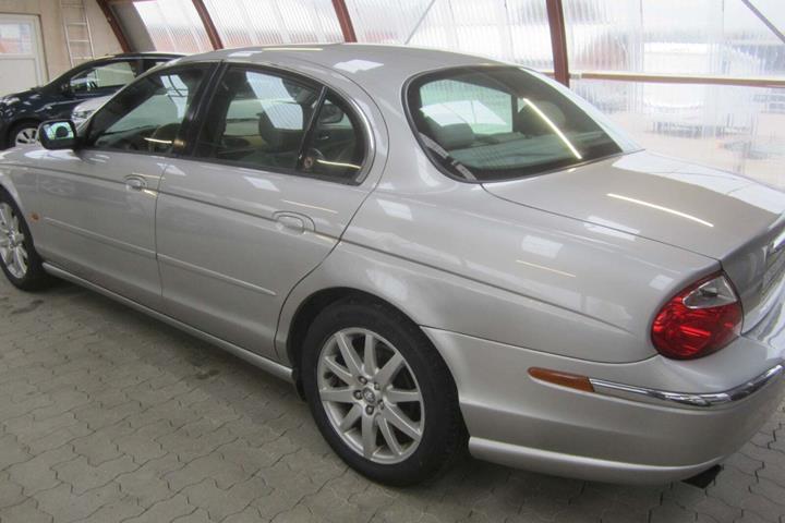 undefined Jaguar S-Type fra 1999
