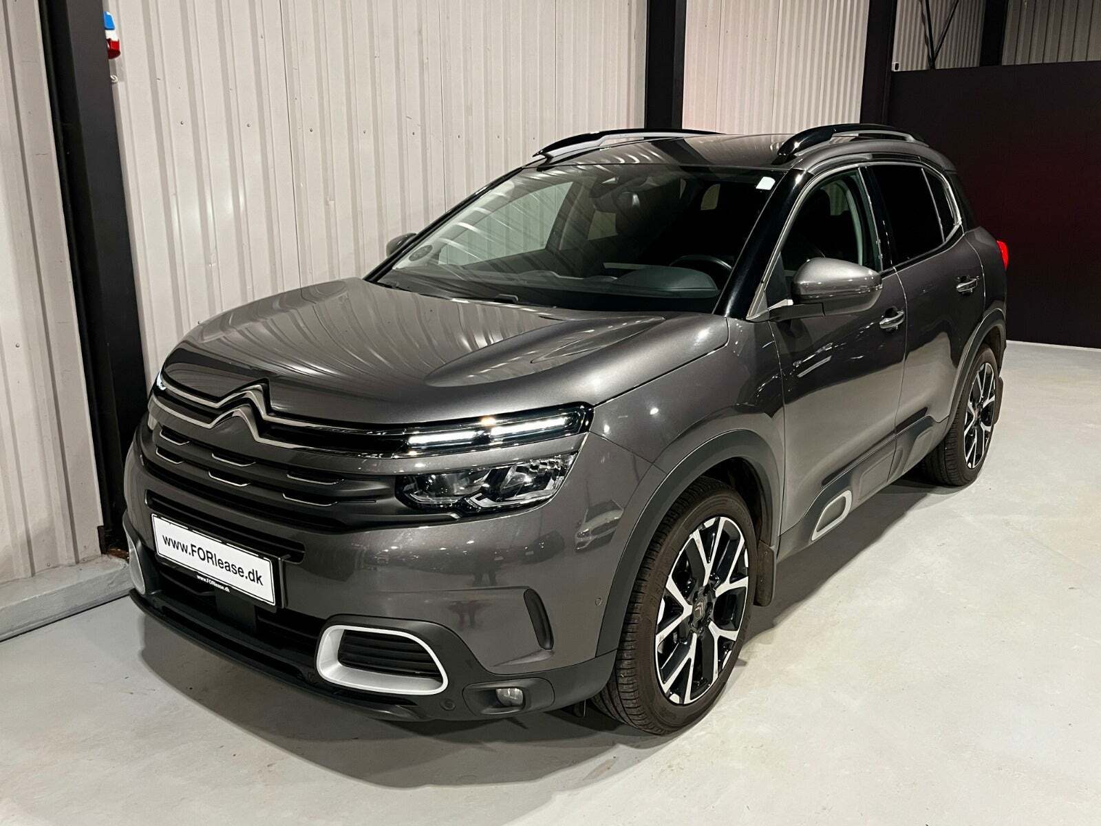 Grå Citroën C5 Aircross fra 2020 set udefra