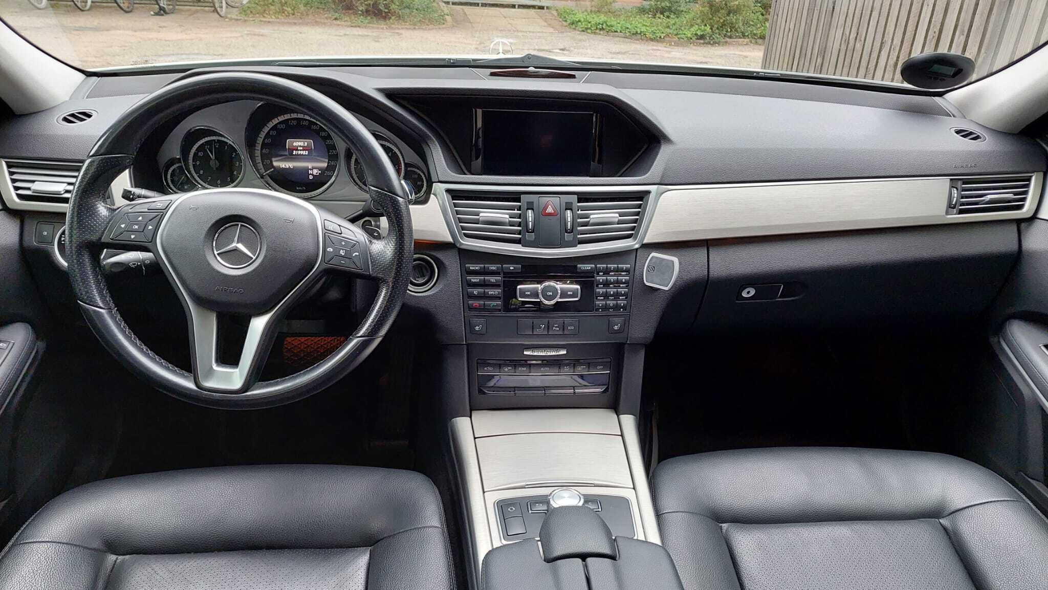 Mercedes E-Klasse 3,0 350 CDI BlueEFFICIENCY Sedan 7G-TRONIC PLUS