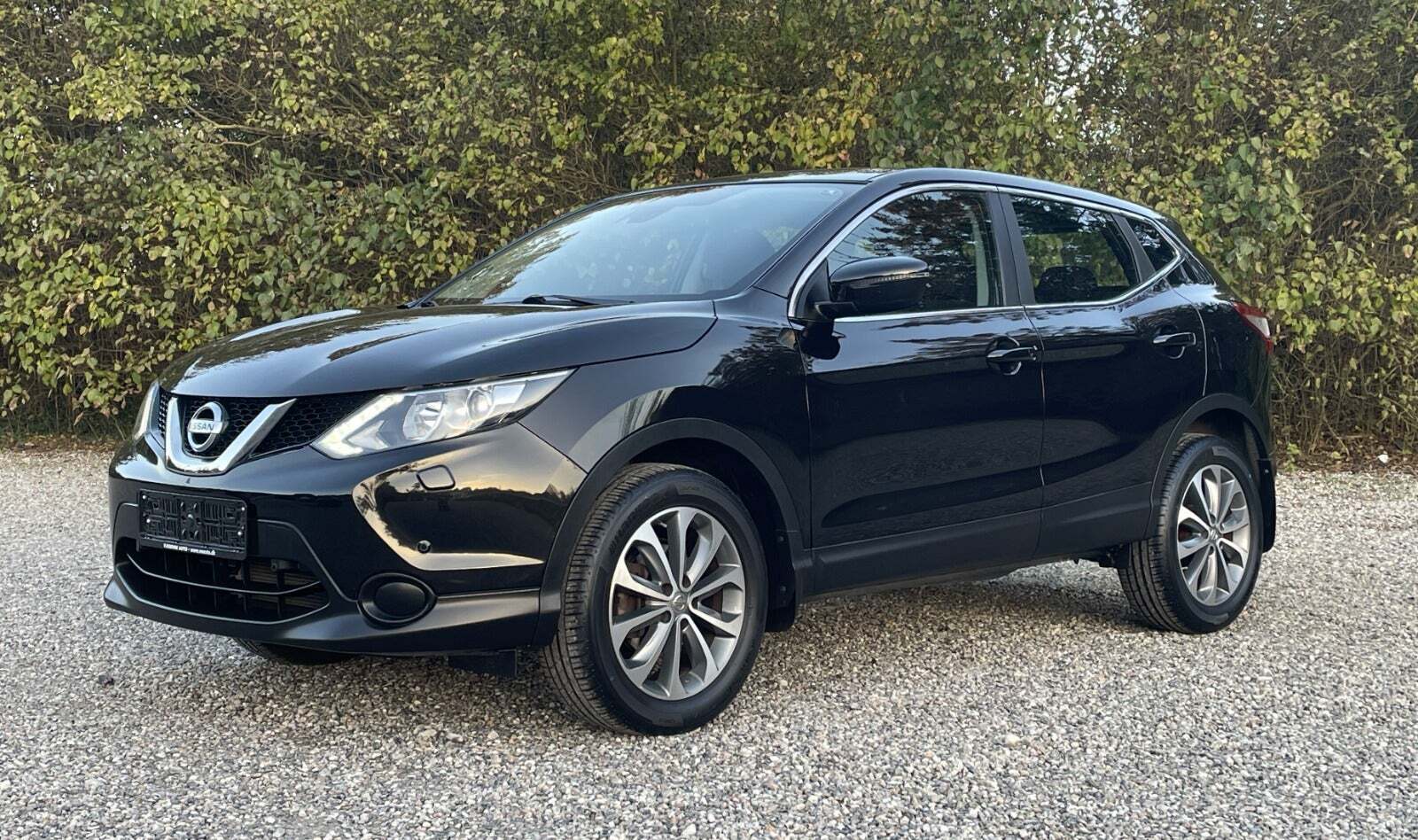 undefined Nissan Qashqai fra 2016 set udefra