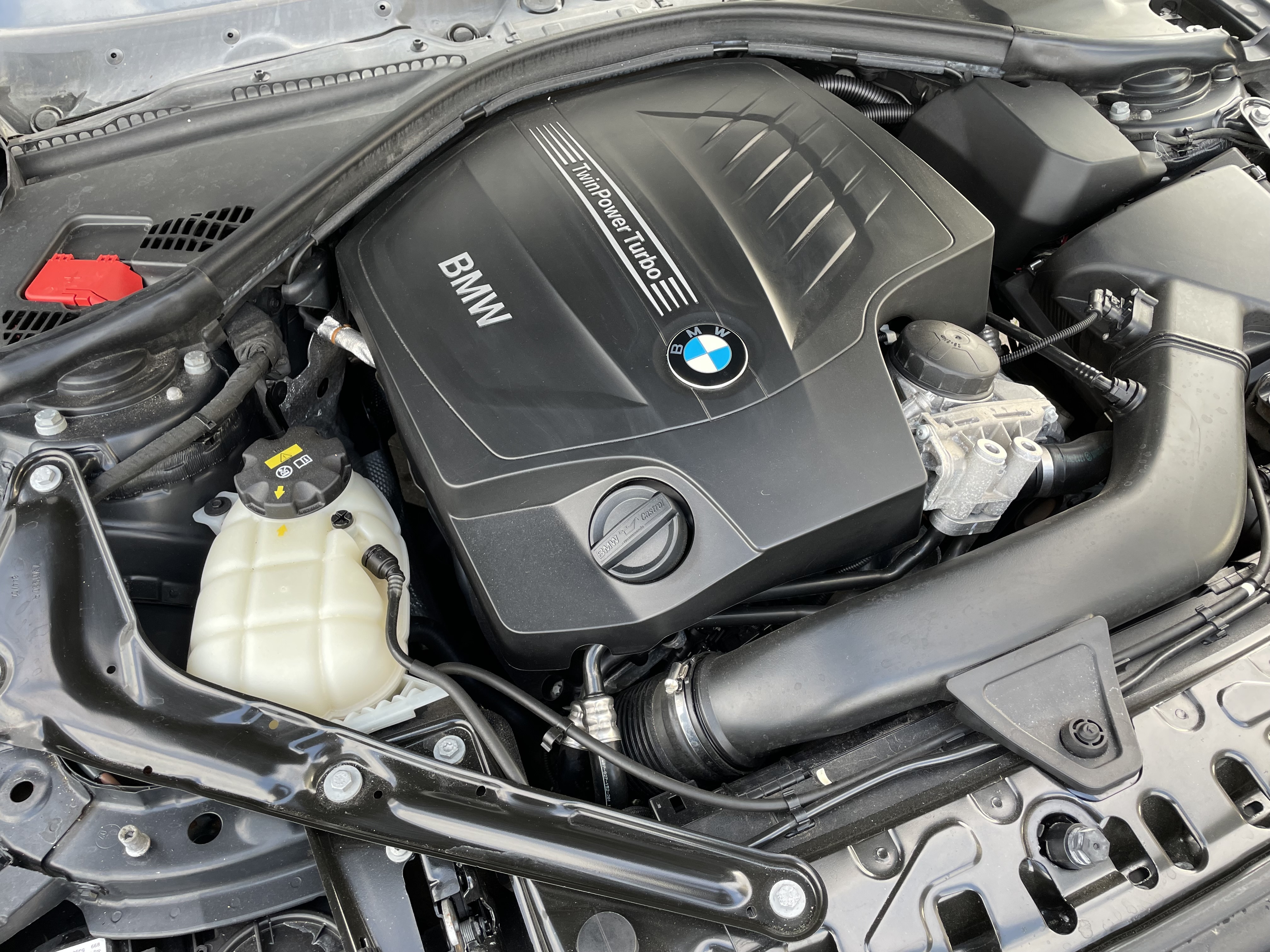 Grå BMW 4-serie fra 2014