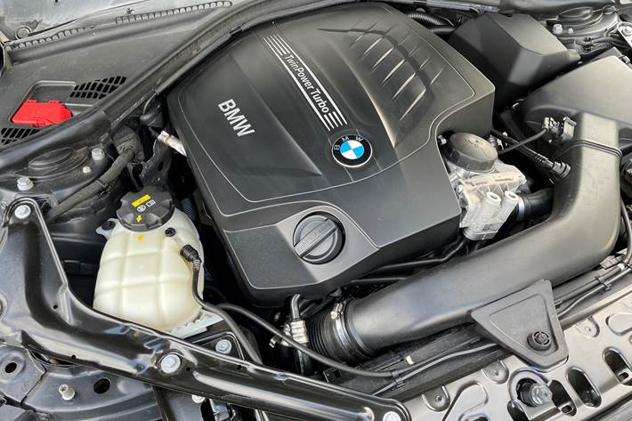 Grå BMW 4-serie fra 2014