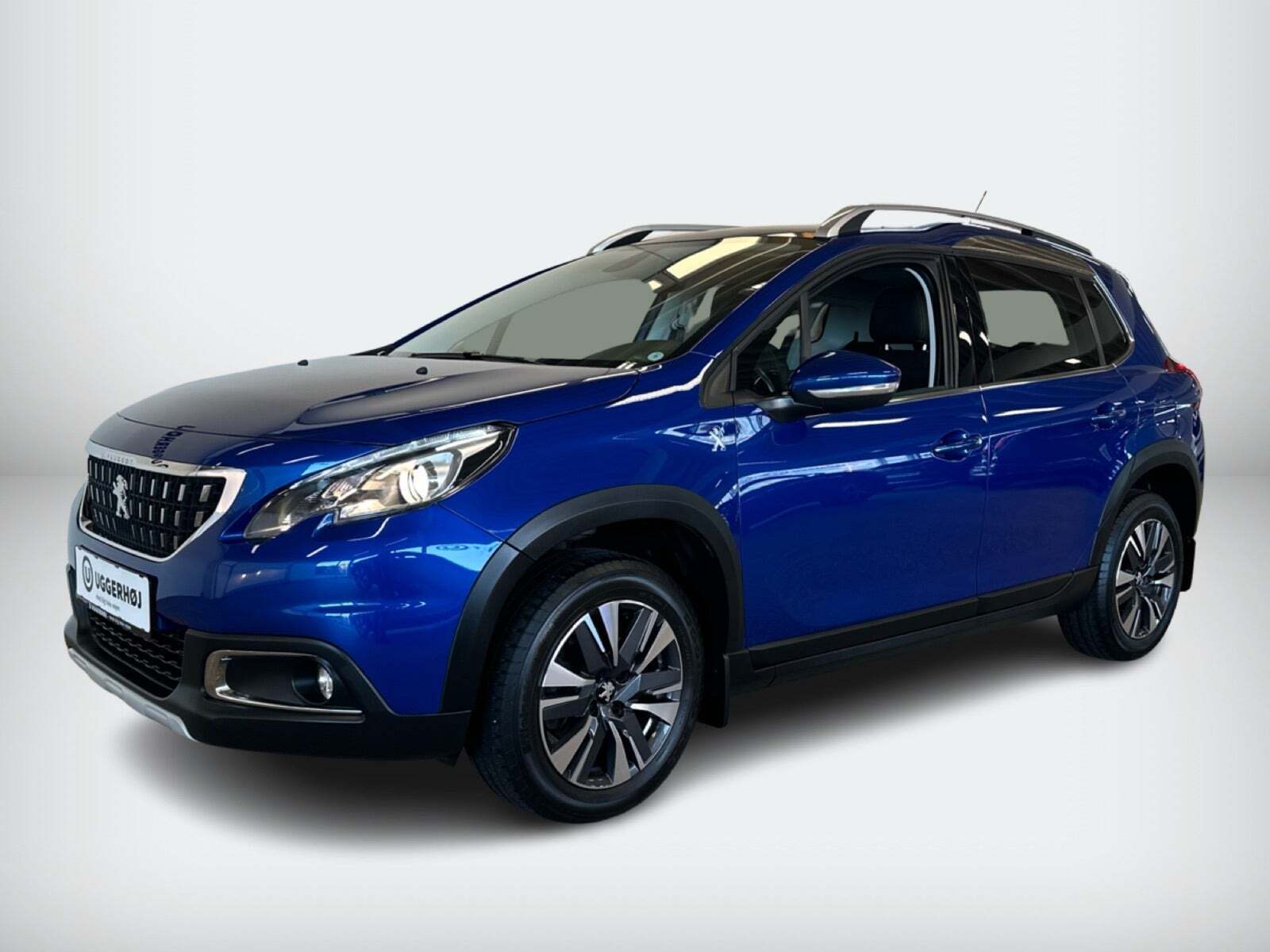Blå Peugeot 2008 fra 2019