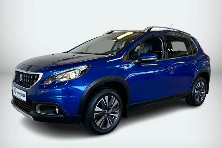 Blå Peugeot 2008 fra 2019