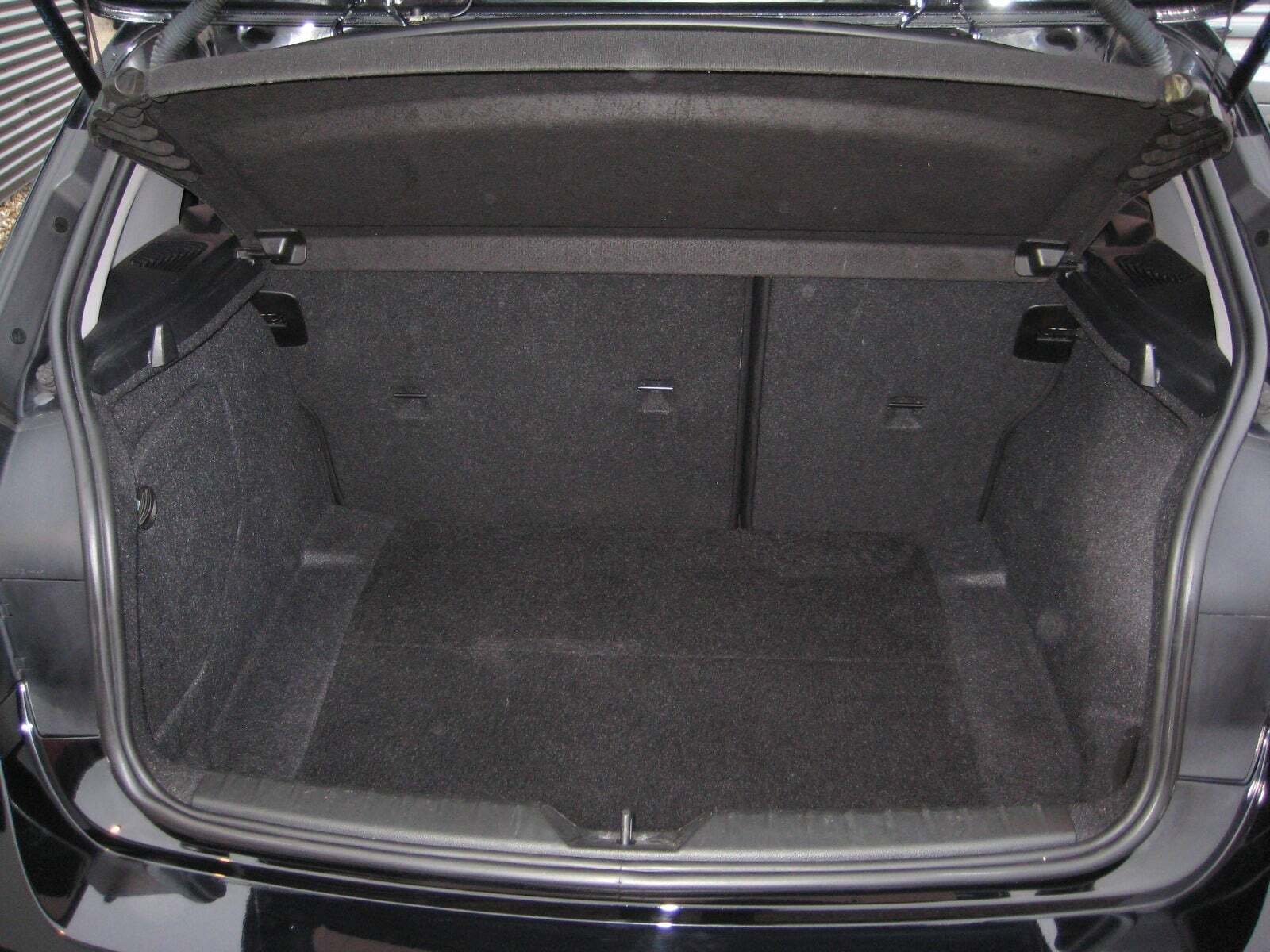 Sort BMW 118d fra 2015