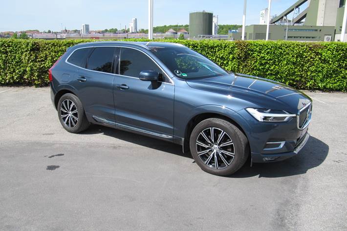 Blå Volvo XC60 fra 2019