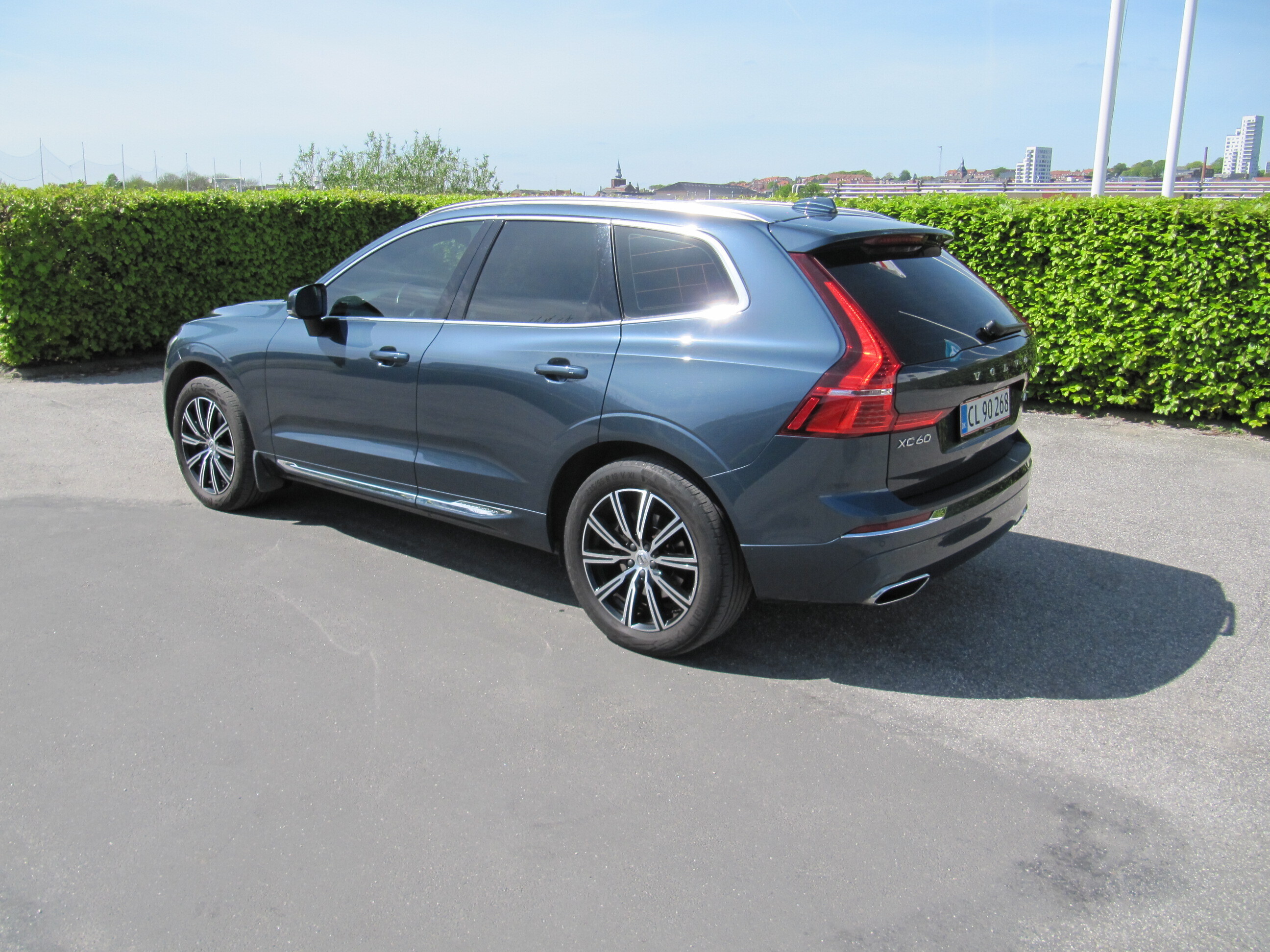 Blå Volvo XC60 fra 2019