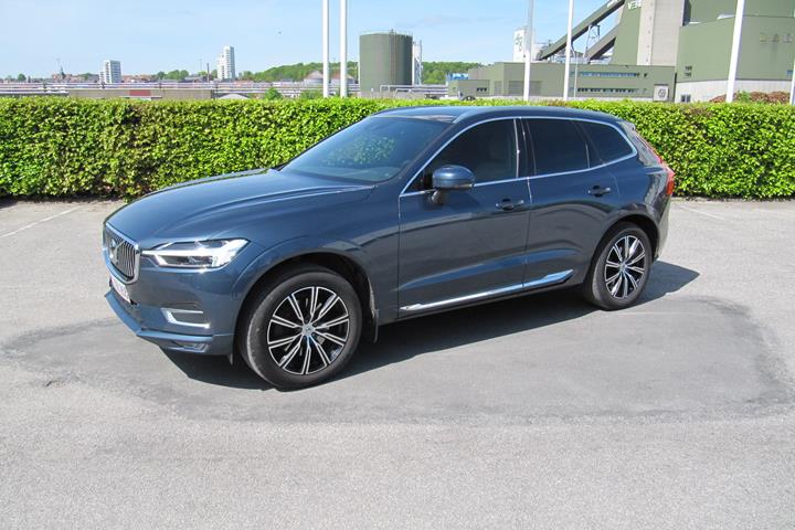 Blå Volvo XC60 fra 2019
