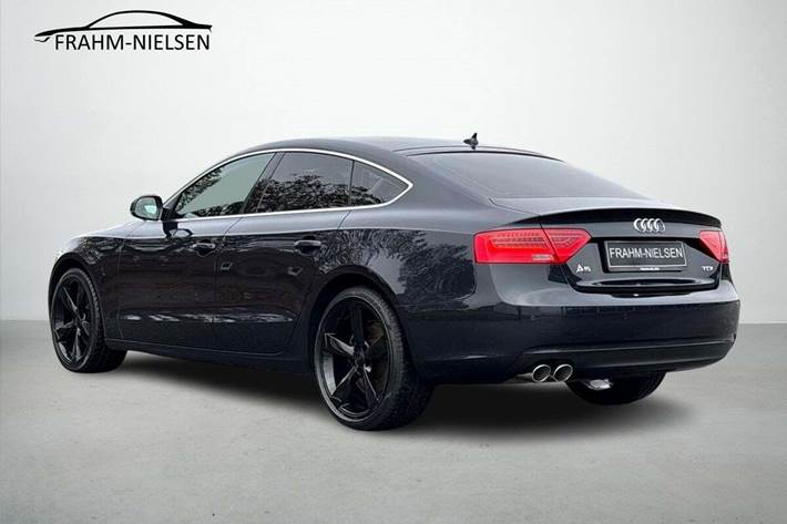 Blå Audi A5 fra 2014