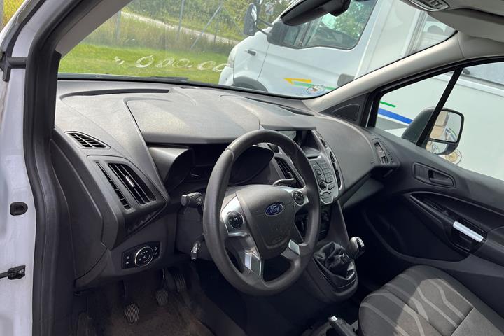 Hvid Ford Transit Connect fra 2017