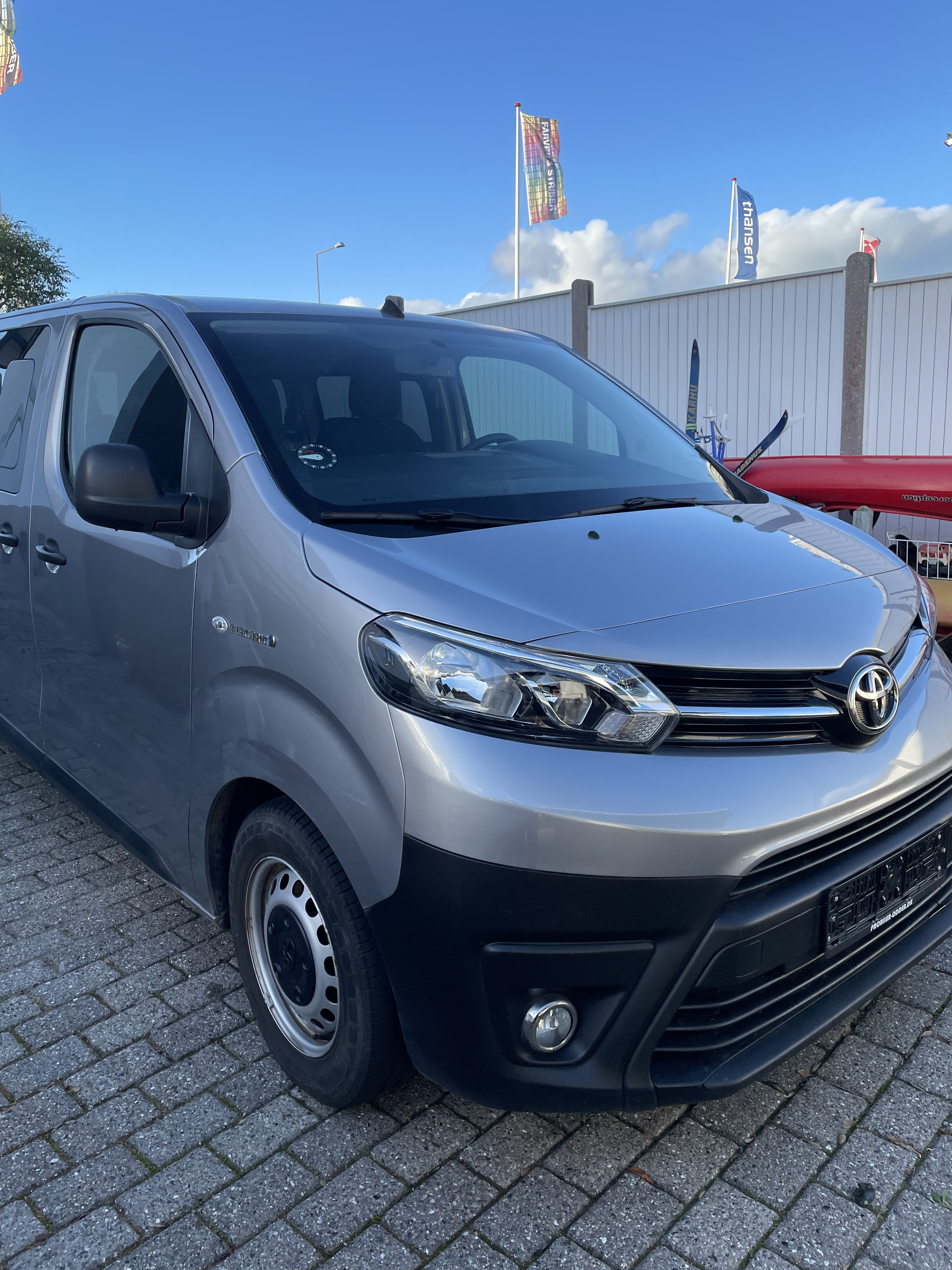 Toyota Proace Electric Medium L2