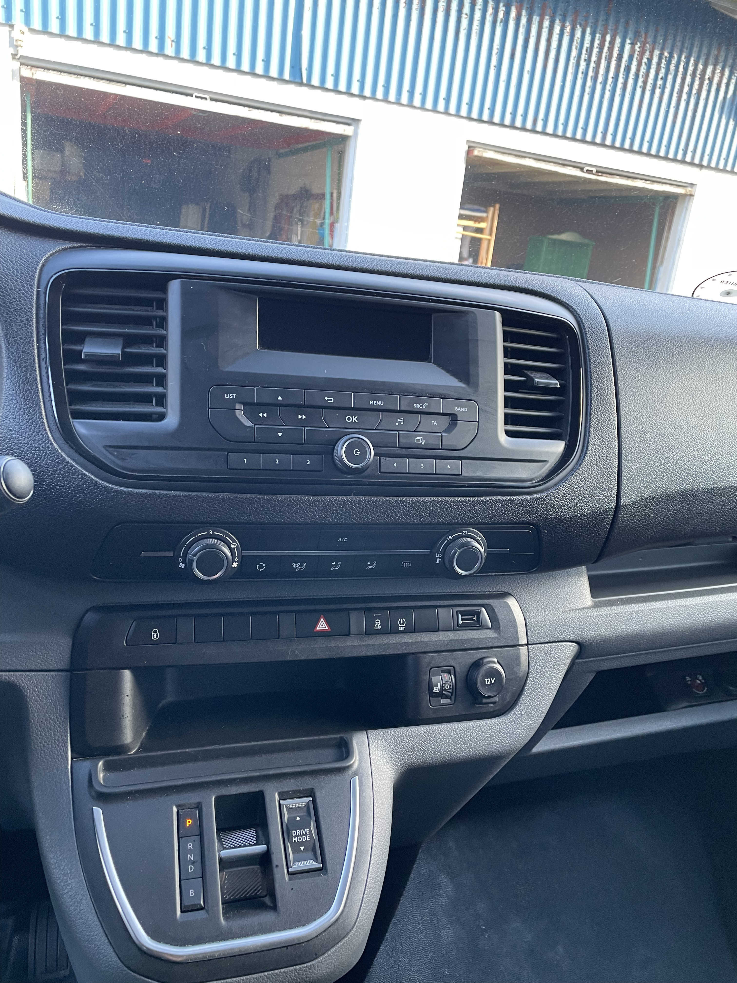 Grå Toyota Proace Electric fra 2022