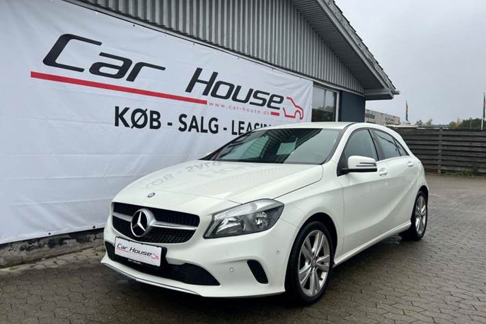 undefined Mercedes A180 d fra 2016 set udefra