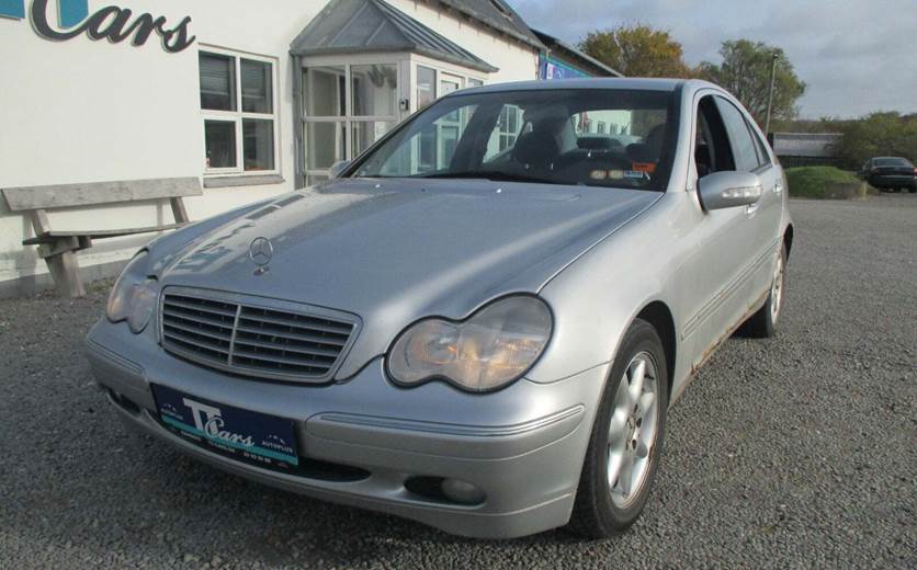 Mercedes C180