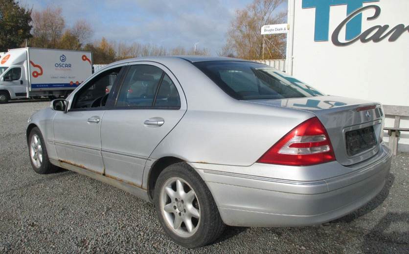 Mercedes C180