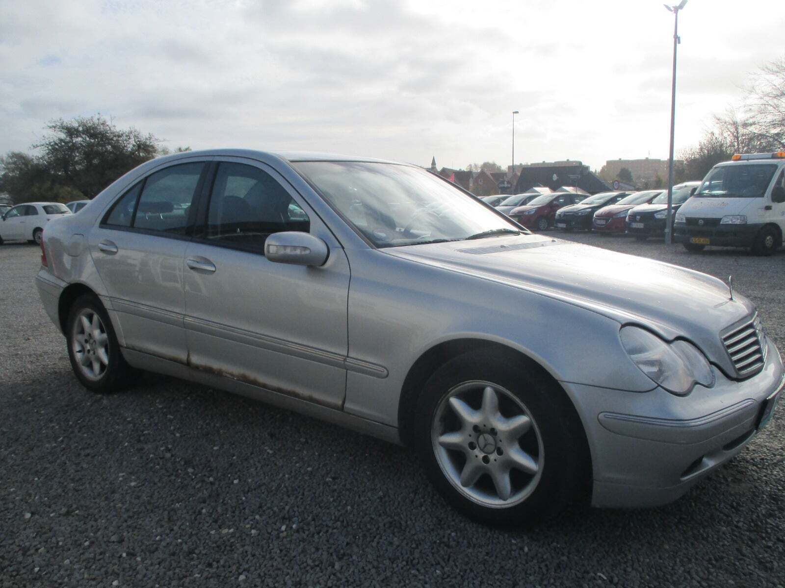 Mercedes C180