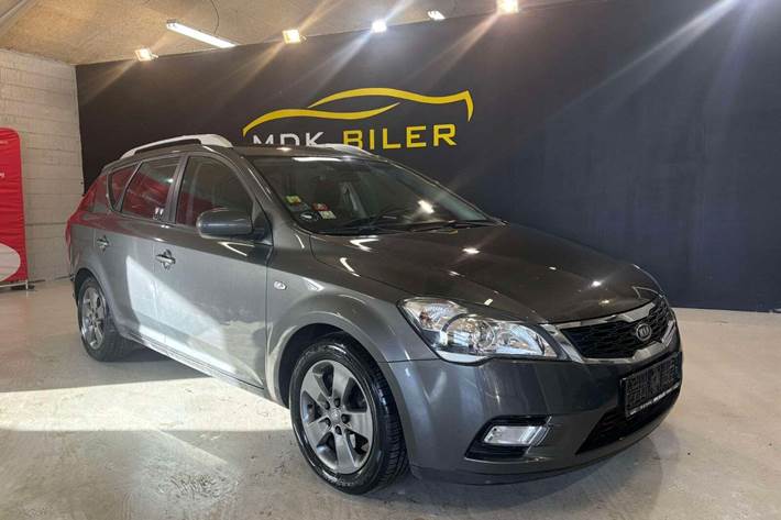 undefined Kia Ceed fra 2010 set udefra