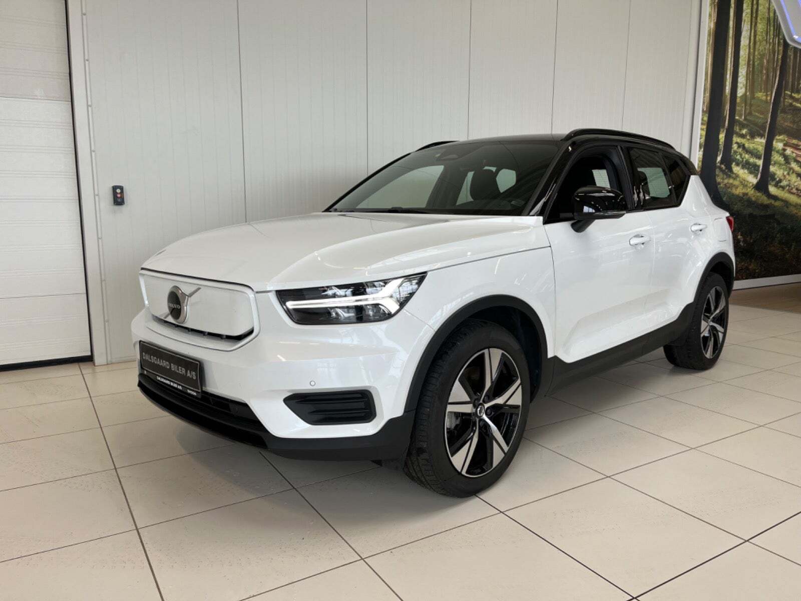 Hvid Volvo XC40 fra 2021