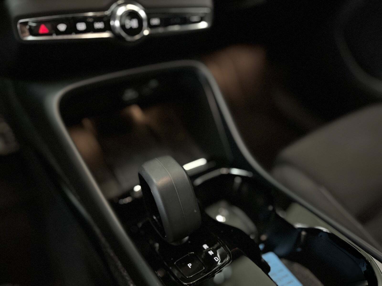 Hvid Volvo XC40 fra 2021